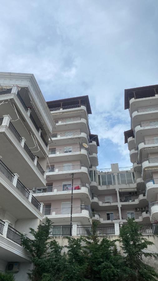 Blue Breeze Attic Apartments Sarande Exterior photo